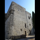 Wohntrakt und Versorgungsturm